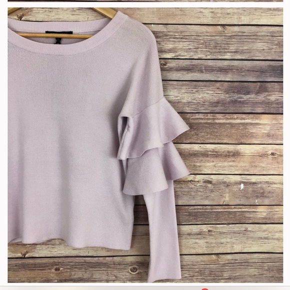 ROMEO & JULIET COUTURE RUFFLE SLEEVES LAVENDER CROP SWEATER - Picture 5 of 10
